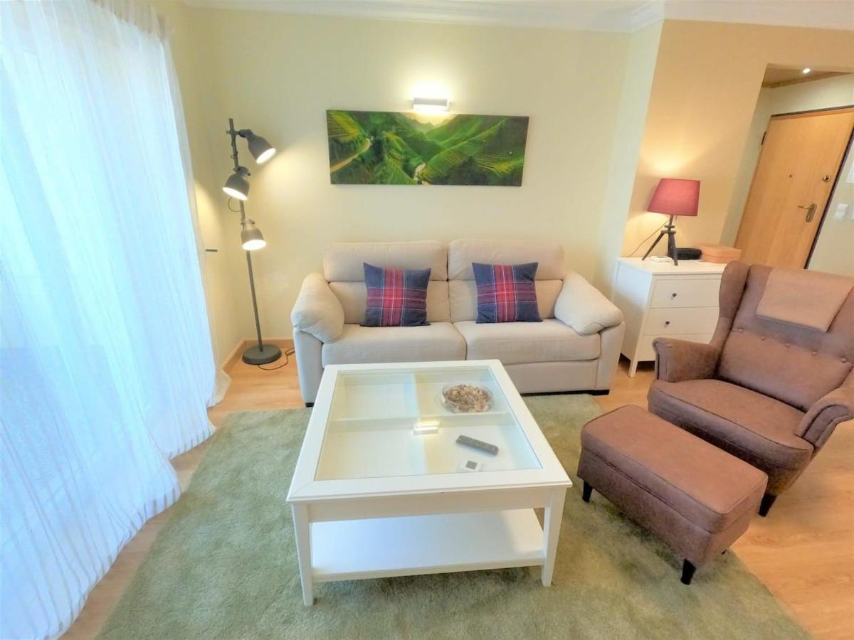Carnaxide Modern T1 Apartment W Balcony In Carnaxide Oeiras Lisbon Εξωτερικό φωτογραφία