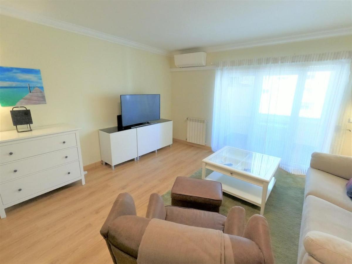 Carnaxide Modern T1 Apartment W Balcony In Carnaxide Oeiras Lisbon Εξωτερικό φωτογραφία