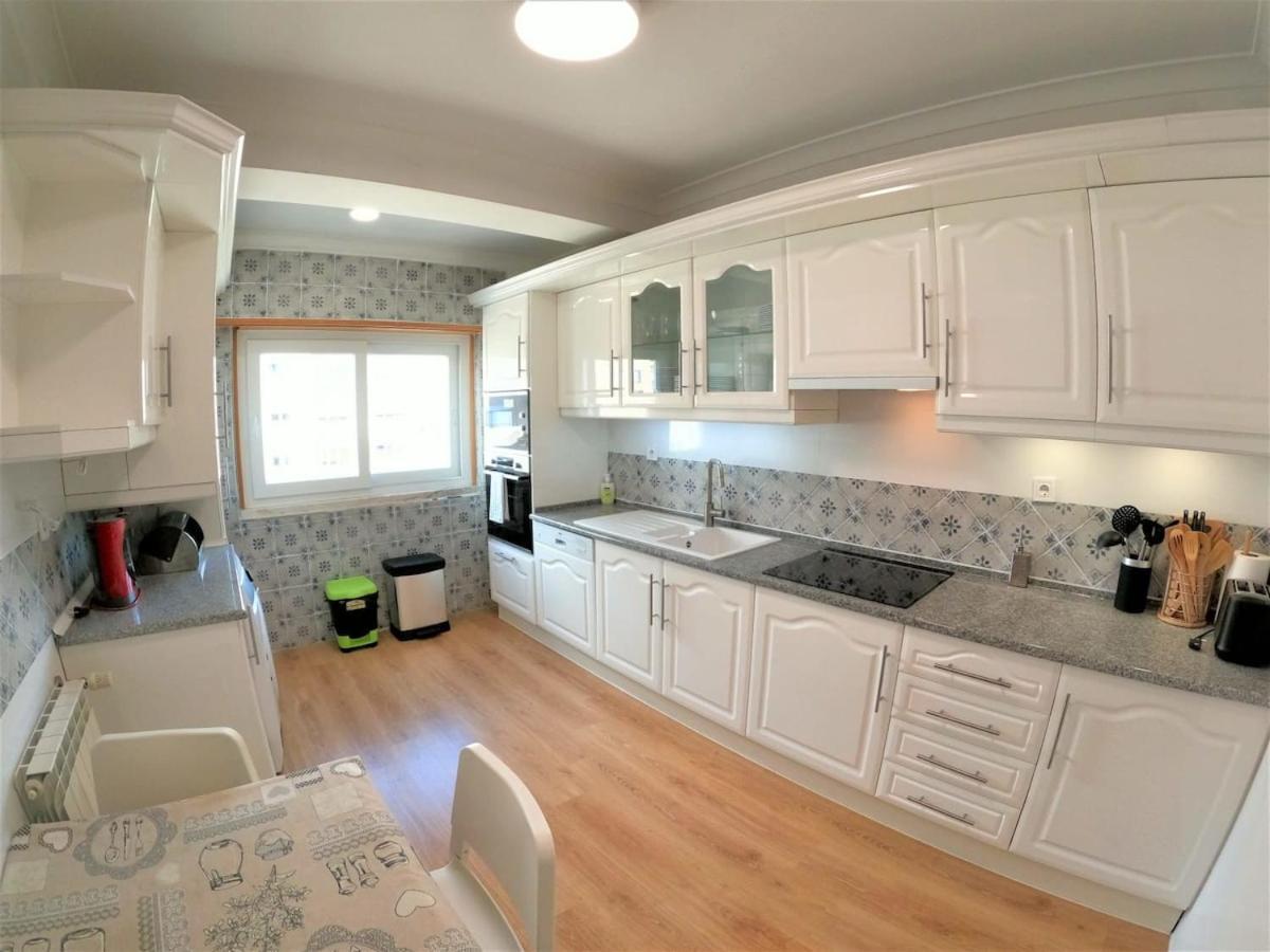 Carnaxide Modern T1 Apartment W Balcony In Carnaxide Oeiras Lisbon Εξωτερικό φωτογραφία