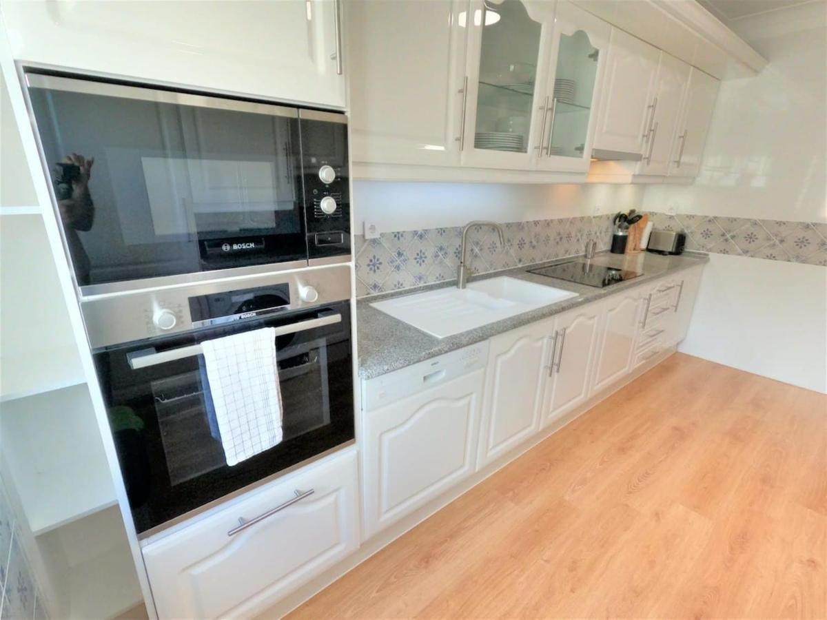 Carnaxide Modern T1 Apartment W Balcony In Carnaxide Oeiras Lisbon Εξωτερικό φωτογραφία