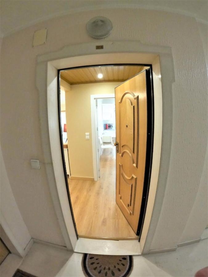 Carnaxide Modern T1 Apartment W Balcony In Carnaxide Oeiras Lisbon Εξωτερικό φωτογραφία